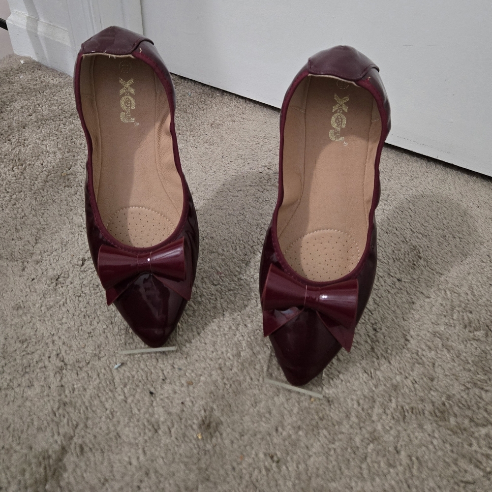 Women Flats - Picture 3 of 6